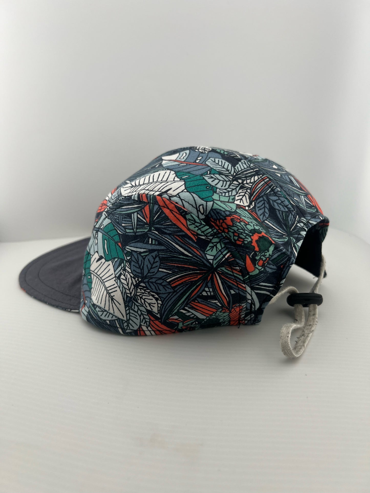 Jungle with White Lace Back 5 Panel Set