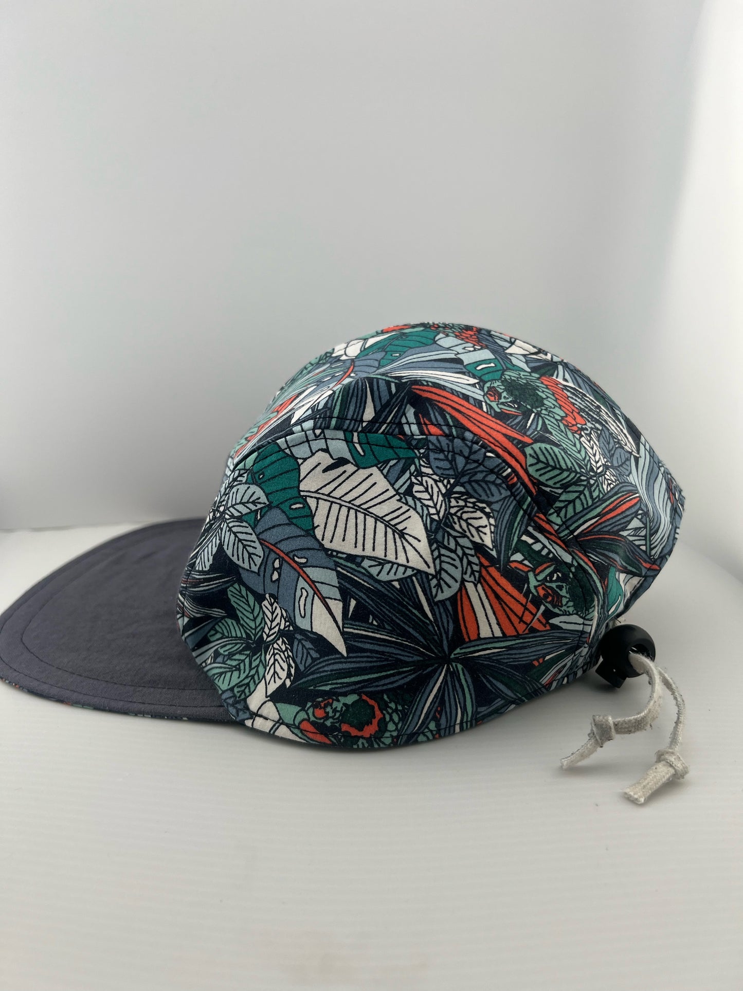 Jungle with White Lace Back 5 Panel Set