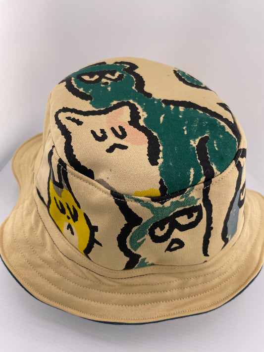 Cats on a Hat