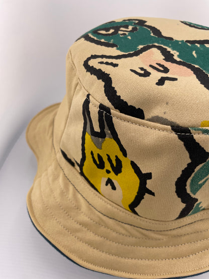 Cats on a Hat