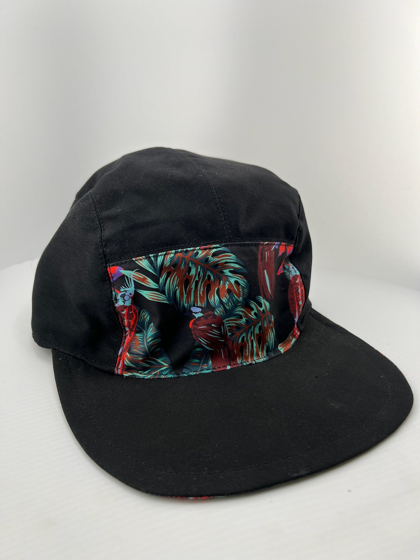 Jungle / Black with Lace Back 5 Panel